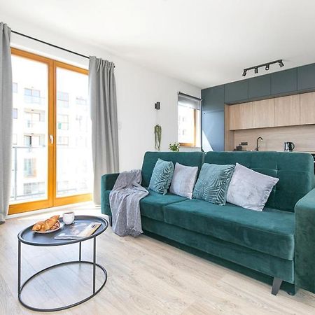 Appartamento Apartament Black Zajezdnia Wrzeszcz Danzica Esterno foto