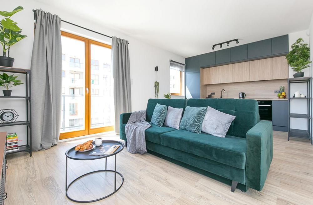 Appartamento Apartament Black Zajezdnia Wrzeszcz Danzica Esterno foto