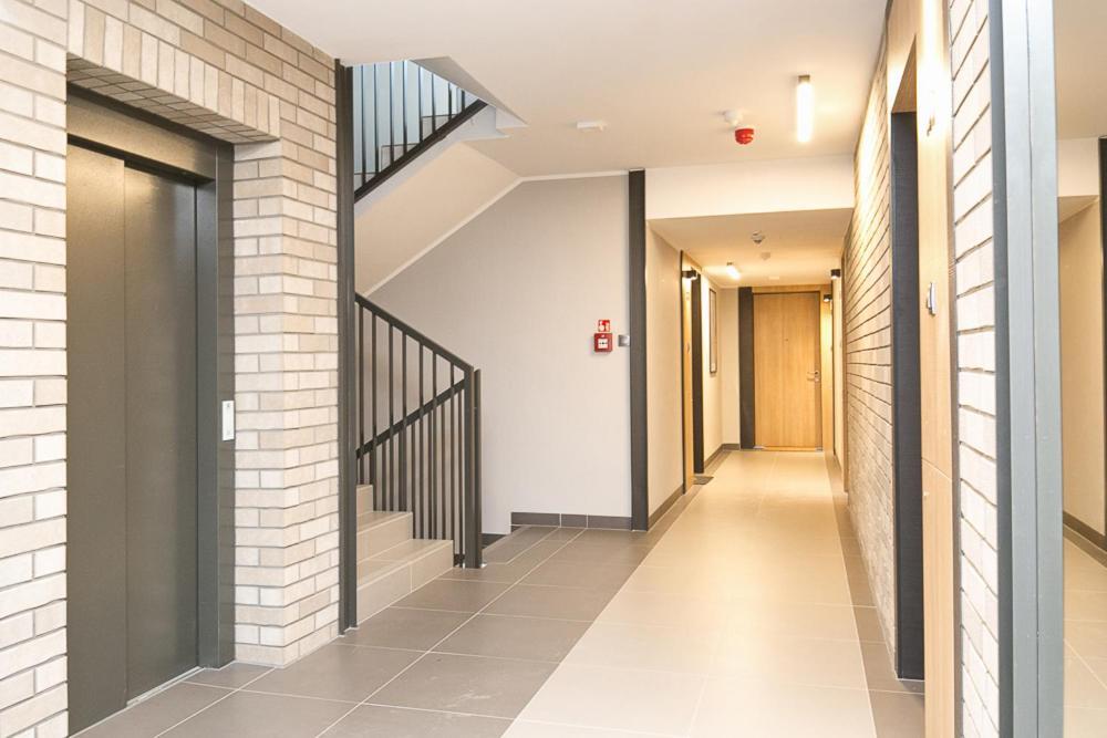 Appartamento Apartament Black Zajezdnia Wrzeszcz Danzica Esterno foto