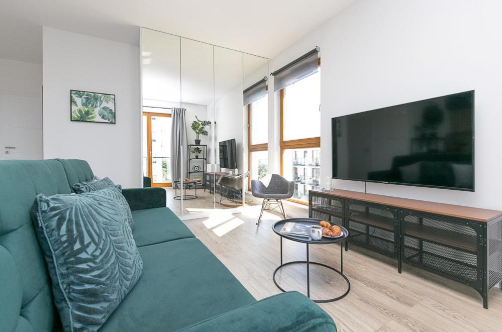 Appartamento Apartament Black Zajezdnia Wrzeszcz Danzica Esterno foto